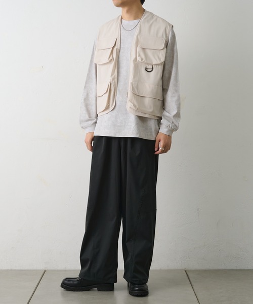 COLONY 2139（コロニートゥーワンスリーナイン）の「フィッシングベスト（ベスト・メンズ・ホワイト/ブラック・MEDIUM/LARGE）」の21枚目の写真