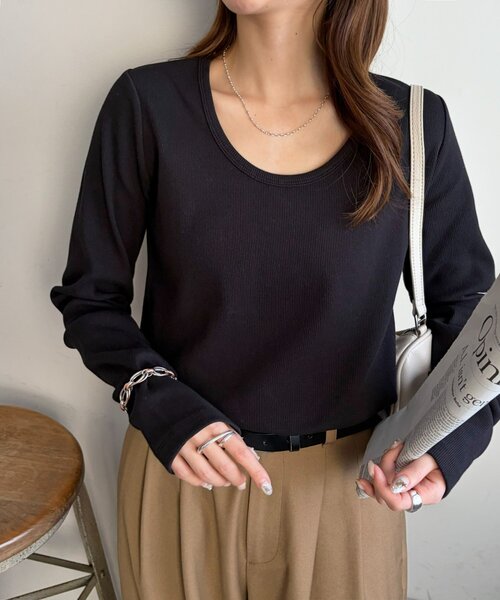 DISCOAT（ディスコート）の「リブUネックロングスリーブ（Tシャツ/カットソー・レディース・ブラック/サックスブルー/ホワイト系その他/オフホワイト・FREE）」の3枚目の写真