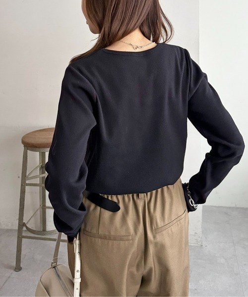 DISCOAT（ディスコート）の「リブUネックロングスリーブ（Tシャツ/カットソー・レディース・ブラック/サックスブルー/ホワイト系その他/オフホワイト・FREE）」の8枚目の写真