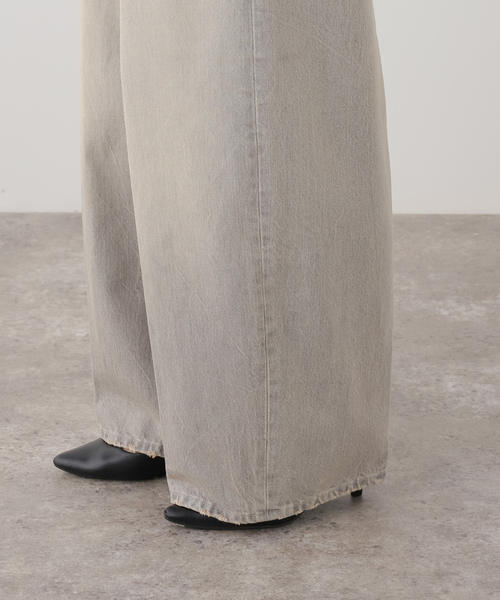 journal standard L'essage(ジャーナルスタンダードレサージュ)の「【HAIKURE/ハイクル】BETHANY SHORT LENGTH PEARL GREY(デニムパンツ・レディース・ライトグレー・25/24/23)」の14枚目の写真