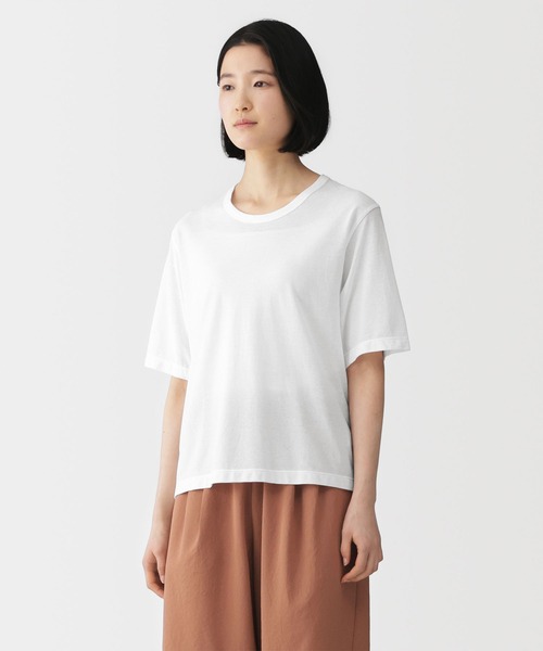 無印良品(ムジルシリョウヒン)の「婦人 強撚天竺編みクルーネック半袖Tシャツ(Tシャツ/カットソー・レディース・ブルー系/ホワイト/ライトブルー/ライトピンク/ブラック・S/M/L/XL)」の1枚目の写真