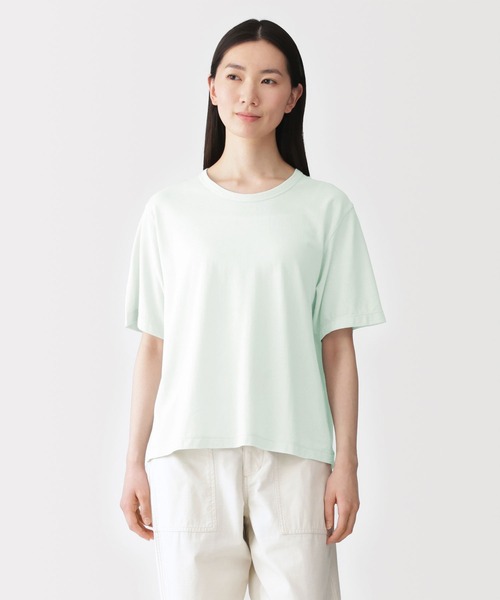 無印良品(ムジルシリョウヒン)の「婦人 強撚天竺編みクルーネック半袖Tシャツ(Tシャツ/カットソー・レディース・ブルー系/ホワイト/ライトブルー/ライトピンク/ブラック・S/M/L/XL)」の2枚目の写真
