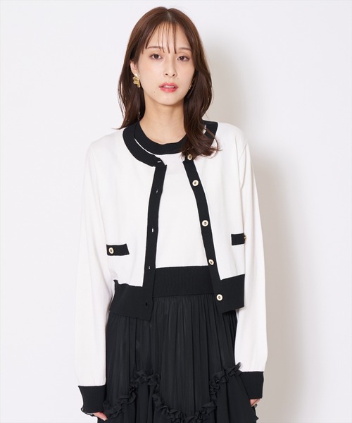 AND COUTURE(アンドクチュール)の「バイカラーニットアンサンブル(カーディガン/ボレロ・レディース・オフホワイト/ネイビー/ピンク/グリーン・FREE)」の8枚目の写真