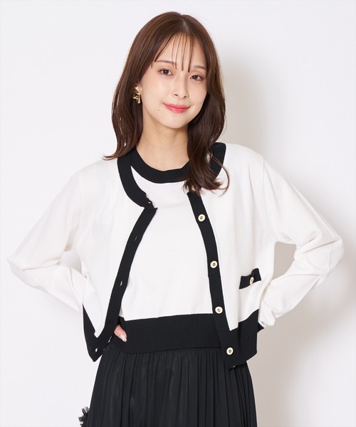 AND COUTURE(アンドクチュール)の「バイカラーニットアンサンブル(カーディガン/ボレロ・レディース・オフホワイト/ネイビー/ピンク/グリーン・FREE)」の17枚目の写真