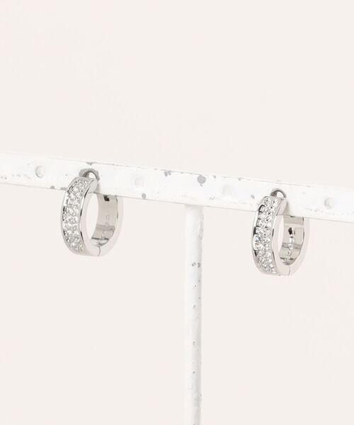 COACH(コーチ)の「パヴェ C ハギー ピアス(ピアス(両耳用)・レディース・シルバー系その他・ONE)」の2枚目の写真