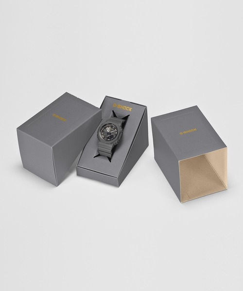 G-SHOCK(ジーショック)の「国際女性デーを記念したG-SHOCK / GMA-P2126W-8AJR(アナログ腕時計・レディース・ダークグレー・FREE)」の2枚目の写真