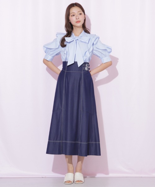 JILL by JILL STUART(ジルバイジルスチュアート)の「バイカラーステッチAラインフレアスカート(スカート・レディース・グレー/ネイビー/ベージュ・MEDIUM/SMALL)」の2枚目の写真