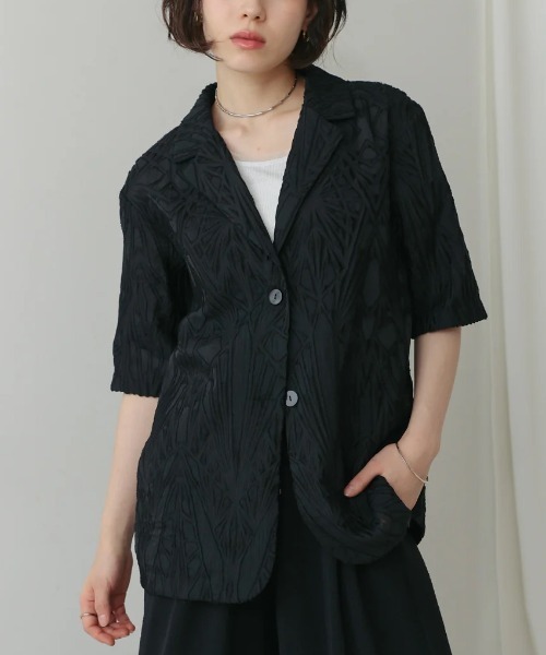 Bou Jeloud(ブージュルード)の「シアーレース五分袖ジャケット(テーラードジャケット・レディース・オフホワイト/ブラック・MEDIUM)」の2枚目の写真