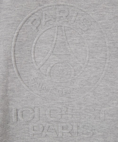 PARIS SAINT-GERMAIN（パリサンジェルマン）の「[PARIS SAINT-GERMAIN/パリ・サン＝ジェルマン] PSGエンボスロゴ ショートスリーブTシャツ（Tシャツ/カットソー・メンズ・ブラック/ライトグレー・XL/L/M）」の9枚目の写真