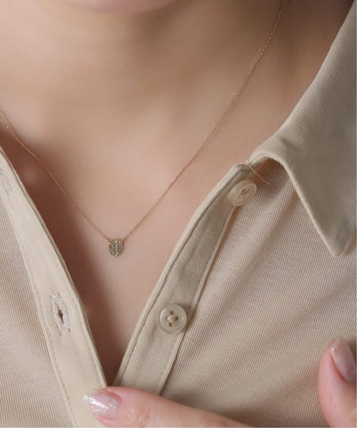 Lilas(リラ)の「テクスチャーオーバルモチーフネックレス K10(ネックレス・レディース・ゴールド・FREE)」の2枚目の写真