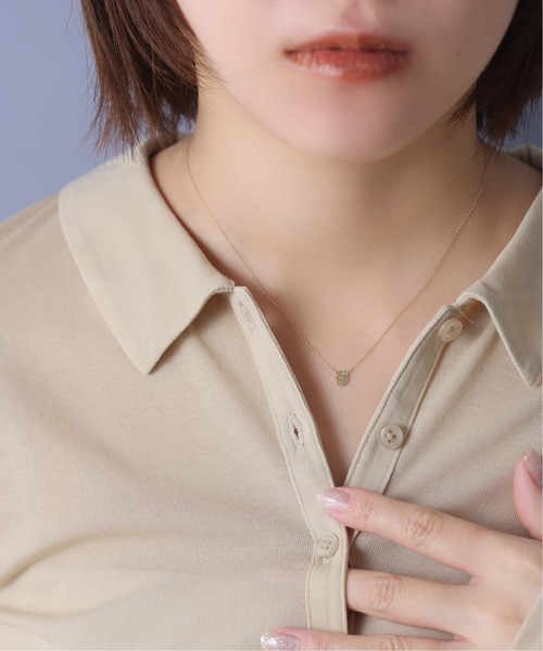 Lilas(リラ)の「テクスチャーオーバルモチーフネックレス K10(ネックレス・レディース・ゴールド・FREE)」の4枚目の写真