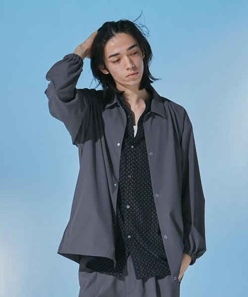 URBAN RESEARCH DOORS（アーバンリサーチドアーズ）の「『UR TECH』サマシェア ロングスリーブシャツカーディガン（カーディガン/ボレロ・メンズ・グリーン系その他/ブラック/グレー/チャコールグレー・MEDIUM/X-LARGE/LARGE）」の16枚目の写真