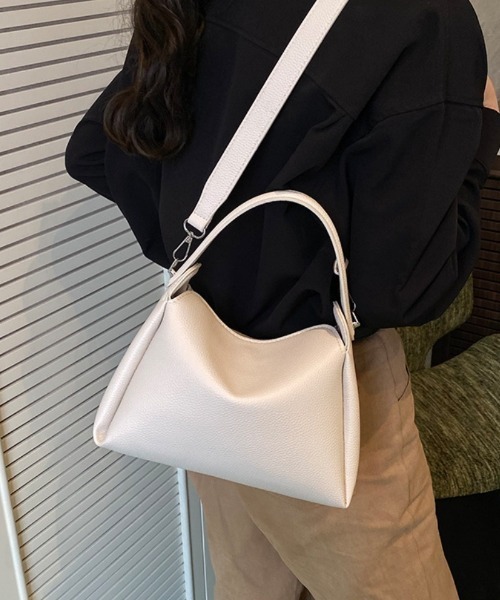 Ritzy(リッツィー)の「2way フェイクレザー スクエア ハンドバッグ ショルダーバッグ(ショルダーバッグ・レディース・シルバー/ブラック/ホワイト/モカ・FREE)」の2枚目の写真
