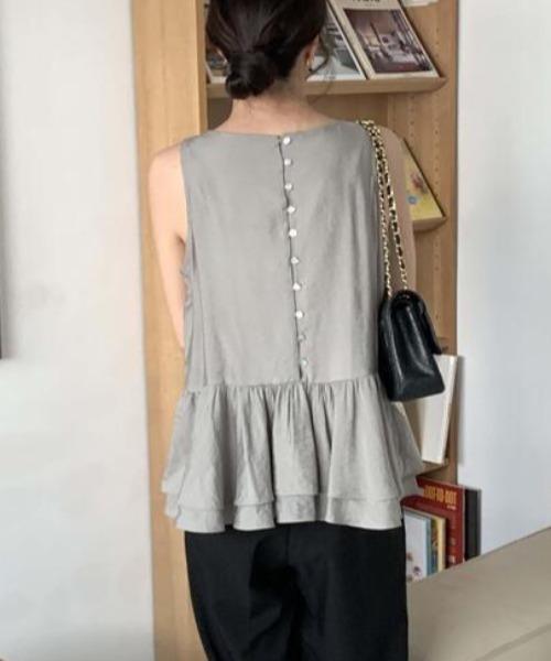 FREE STYLISTS(フリー スタイリスト)の「YUGA_YGMC Frilled tiered blouse(Tシャツ/カットソー・レディース・ブラック/オフホワイト/グレー・FREE)」の15枚目の写真