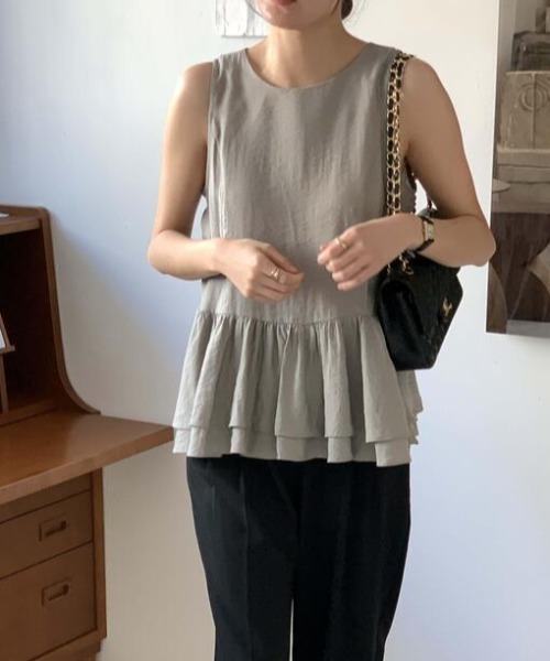 FREE STYLISTS(フリー スタイリスト)の「YUGA_YGMC Frilled tiered blouse(Tシャツ/カットソー・レディース・ブラック/オフホワイト/グレー・FREE)」の17枚目の写真