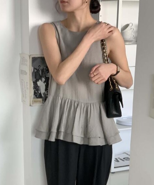 FREE STYLISTS(フリー スタイリスト)の「YUGA_YGMC Frilled tiered blouse(Tシャツ/カットソー・レディース・ブラック/オフホワイト/グレー・FREE)」の12枚目の写真