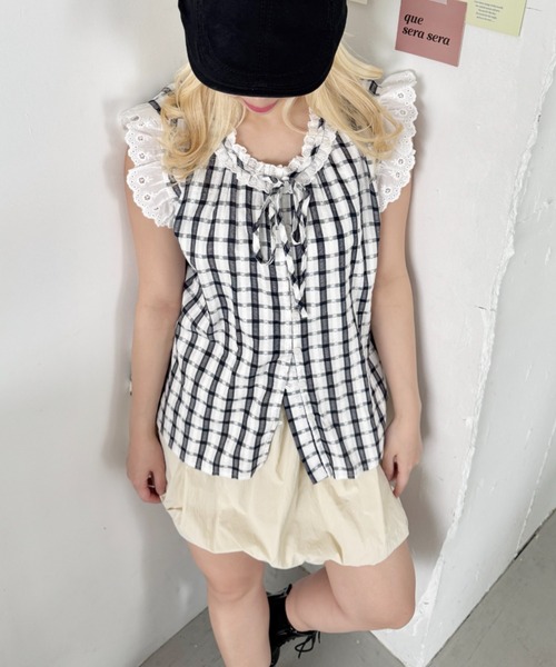 SOLLON.（ソルロン）の「レースフリルリボンタンクブラウス（シャツ/ブラウス・レディース・ブルー系その他/ホワイト/ライトブルー/ブラック系その他・FREE）」の9枚目の写真