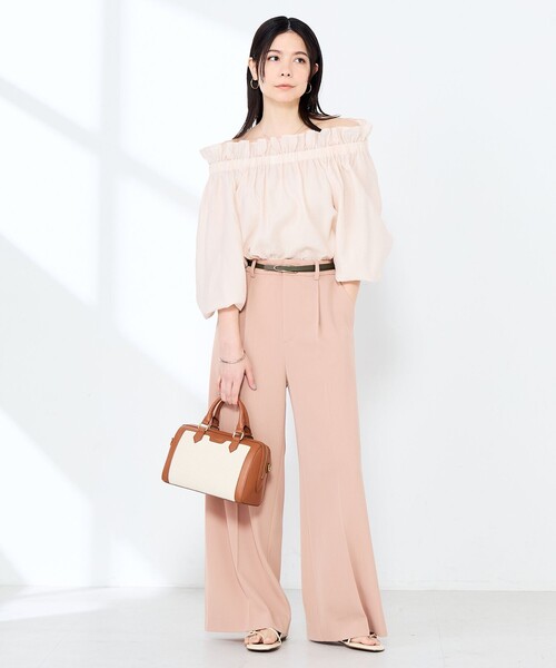 NOLLEY’S Sophi(ノーリーズソフィ)の「ウォッシャブルシアーシルクワッシャーオフショルブラウス(シャツ/ブラウス・レディース・キャメル/ブラック/ベビーピンク・38)」の9枚目の写真