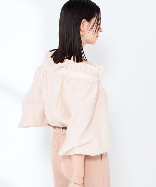 NOLLEY’S Sophi(ノーリーズソフィ)の「ウォッシャブルシアーシルクワッシャーオフショルブラウス(シャツ/ブラウス・レディース・キャメル/ブラック/ベビーピンク・38)」の16枚目の写真