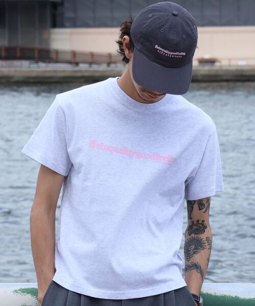 FFEIN（フェイン）の「【FFEIN（フェイン）】センタープリントロゴショート丈Tシャツ / Tシャツ クルーネック 半袖 プリント（Tシャツ/カットソー・メンズ・ブラック/ホワイト/ネイビー/アッシュグレー/ライトブルー/ブルー・X-LARGE/LARGE/MEDIUM/SMALL）」の17枚目の写真