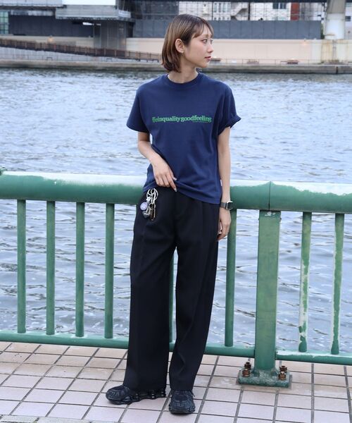 FFEIN（フェイン）の「【FFEIN（フェイン）】センタープリントロゴショート丈Tシャツ / Tシャツ クルーネック 半袖 プリント（Tシャツ/カットソー・メンズ・ブラック/ホワイト/ネイビー/アッシュグレー/ライトブルー/ブルー・X-LARGE/LARGE/MEDIUM/SMALL）」の21枚目の写真