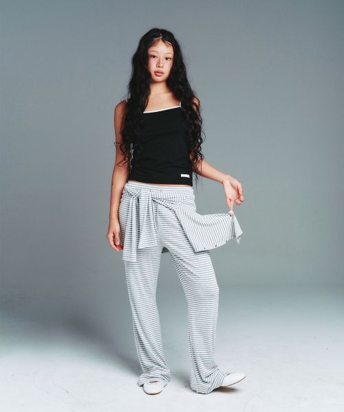 AMESWORLDWIDE(アメスワールドワイド)の「CLASSIC SQUARE SLEEVELESS BLACK(Tシャツ/カットソー・レディース・その他・FREE)」の11枚目の写真
