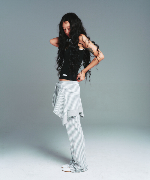 AMESWORLDWIDE(アメスワールドワイド)の「CLASSIC SQUARE SLEEVELESS BLACK(Tシャツ/カットソー・レディース・その他・FREE)」の12枚目の写真