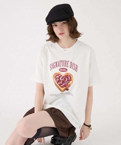 ONCILY(オンシェリー)の「26SS ASSORT GRAPHIC T-SHIRT / アソートグラフィックTシャツ(Tシャツ/カットソー・メンズ・ホワイト系その他/ネイビー/ブラック系その他/オフホワイト/ライトブルー/ブラック/ピンク/イエロー/ブラック系その他2/ホワイト系その他2/ホワイト系その他4/ホワイト系その他3/ネイビー系・LARGE/MEDIUM/SMALL)」の5枚目の写真