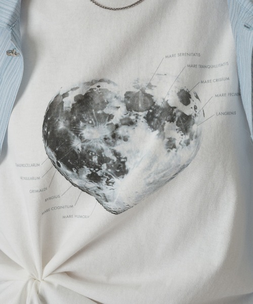 ONCILY(オンシェリー)の「26SS ASSORT GRAPHIC T-SHIRT / アソートグラフィックTシャツ(Tシャツ/カットソー・メンズ・ホワイト系その他/ネイビー/ブラック系その他/オフホワイト/ライトブルー/ブラック・LARGE/MEDIUM/SMALL)」の17枚目の写真