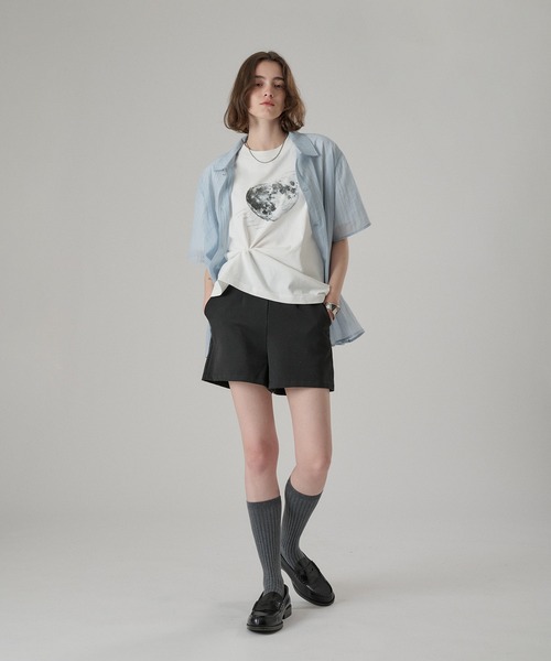 ONCILY(オンシェリー)の「26SS ASSORT GRAPHIC T-SHIRT / アソートグラフィックTシャツ(Tシャツ/カットソー・メンズ・ホワイト系その他/ネイビー/ブラック系その他/オフホワイト/ライトブルー/ブラック・LARGE/MEDIUM/SMALL)」の18枚目の写真