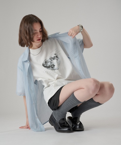 ONCILY(オンシェリー)の「26SS ASSORT GRAPHIC T-SHIRT / アソートグラフィックTシャツ(Tシャツ/カットソー・メンズ・ホワイト系その他/ネイビー/ブラック系その他/オフホワイト/ライトブルー/ブラック・LARGE/MEDIUM/SMALL)」の14枚目の写真