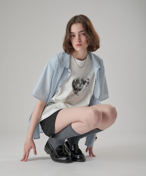 ONCILY(オンシェリー)の「26SS ASSORT GRAPHIC T-SHIRT / アソートグラフィックTシャツ(Tシャツ/カットソー・メンズ・ホワイト系その他/ネイビー/ブラック系その他/オフホワイト/ライトブルー/ブラック・LARGE/MEDIUM/SMALL)」の15枚目の写真