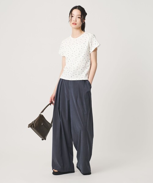 BEAUTY&YOUTH UNITED ARROWS(ビューティーアンドユースユナイテッドアローズ)の「フラワー ワッフル ショートスリーブTシャツ(Tシャツ/カットソー・レディース・オレンジ/コバルトブルー/ライトブルー・FREE)」の12枚目の写真