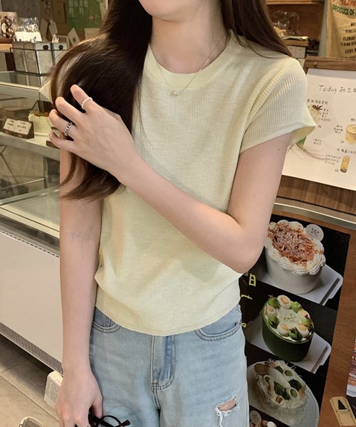 LAFFMO(ラフモ)の「クルーネックショートスリーブニット(Tシャツ/カットソー・レディース・ブルー/イエロー/パープル/グリーン・F)」の1枚目の写真