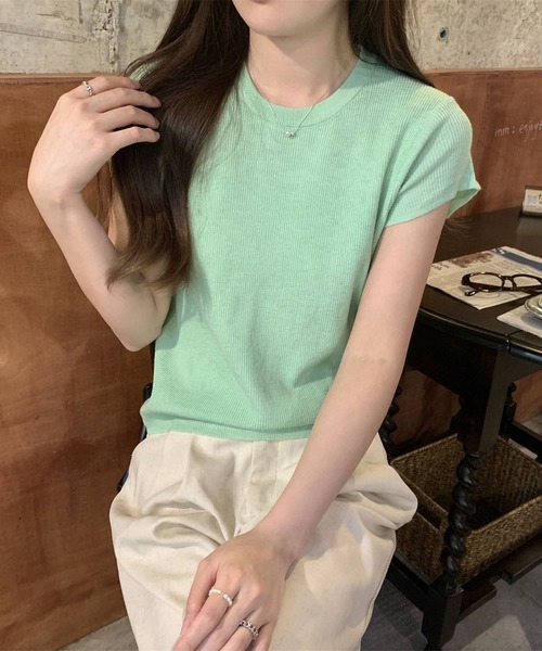 LAFFMO(ラフモ)の「クルーネックショートスリーブニット(Tシャツ/カットソー・レディース・ブルー/イエロー/パープル/グリーン・F)」の6枚目の写真