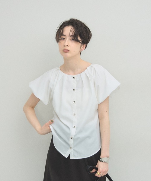 ARVELLIA(アルベリア)の「SOFT PLEAT BLOUSE(シャツ/ブラウス・レディース・ホワイト/ブラック・M)」の19枚目の写真