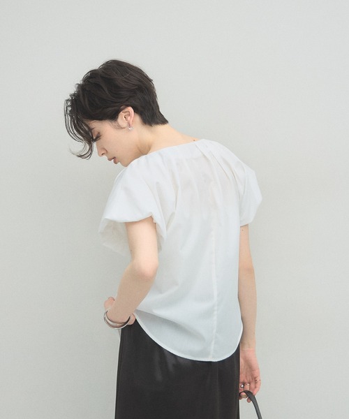ARVELLIA(アルベリア)の「SOFT PLEAT BLOUSE(シャツ/ブラウス・レディース・ホワイト/ブラック・M)」の20枚目の写真