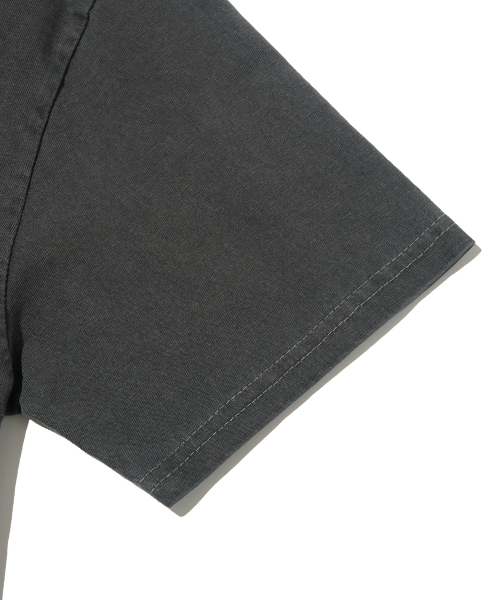 OTHERFITS(アザーフィッツ)の「ピグメントプレーンクロップ半袖Tシャツ(チャコール)(Tシャツ/カットソー・メンズ・その他・FREE)」の4枚目の写真