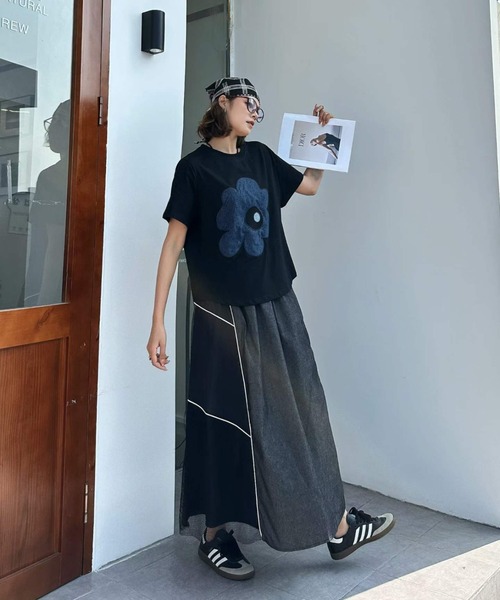 WESTSEA(ウエストシー)の「フラワーアップリケ 半袖Tシャツ 花柄デザイン(Tシャツ/カットソー・レディース・ブラック・FREE)」の7枚目の写真