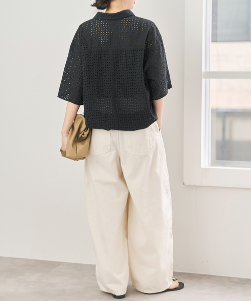 Spick & Span(スピックアンドスパン)の「《セットアップ可》カットワークエンブロイダリーハーフスリーブシャツ(シャツ/ブラウス・レディース・ホワイト系その他/ブラック・FREE)」の9枚目の写真