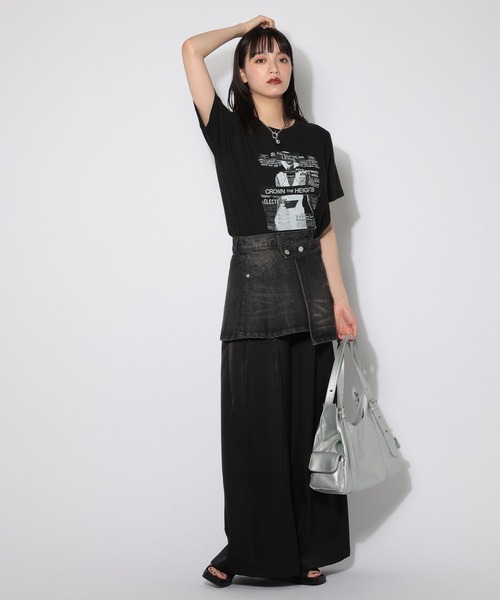 PAGEBOY(ページボーイ)の「デニムベルトスカート【パンツレイヤード&ビスチェでも使える2WAY仕様】(ベルト・レディース・ブラック/ブルー・FREE)」の3枚目の写真