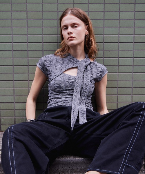 MAISON SPECIAL(メゾンスペシャル)の「Cut-Out Bow Tie Bolero Layered Top/カットアウトボウタイボレロレイヤードトップ(Tシャツ/カットソー・レディース・グレー/ホワイト/ライム・FREE)」の1枚目の写真
