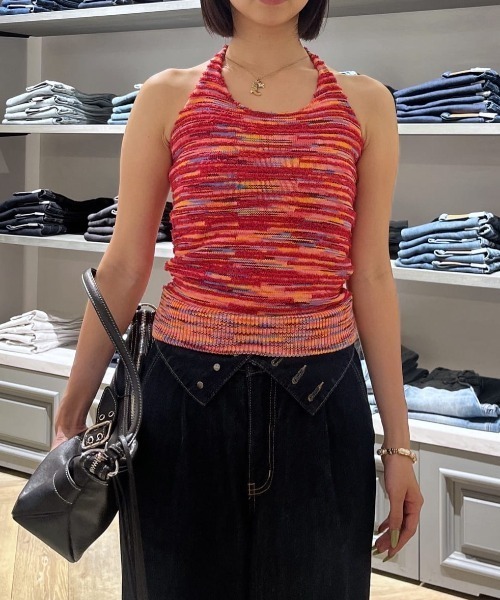 MOUSSY（マウジー）の「MIX YARN HALTER KNIT トップス（ニット/セーター・レディース・ブルー/ピンク/ベージュ・FREE）」の11枚目の写真