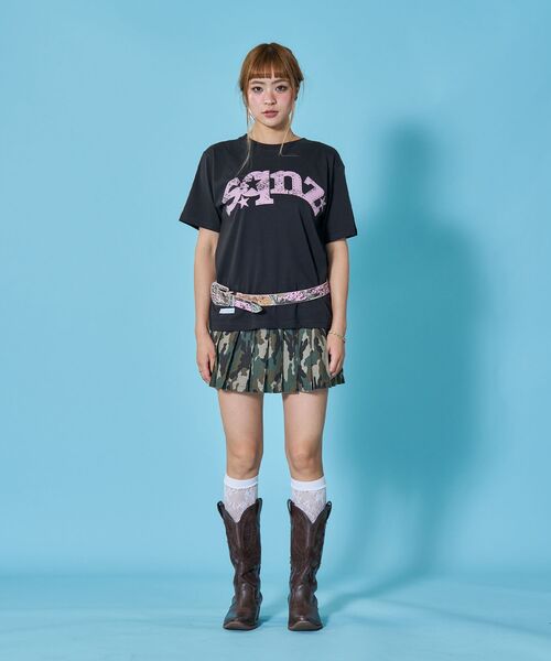 SEQUENZ（シークエンズ）の「※WEB限定 / ユニセックス / ロゴ加工風スタッズ半袖Tシャツ / sqnzstuds faint logo tee（Tシャツ/カットソー・メンズ・ホワイト/ライトブルー/ブラック/その他5・SMALL/MEDIUM/LARGE）」の12枚目の写真