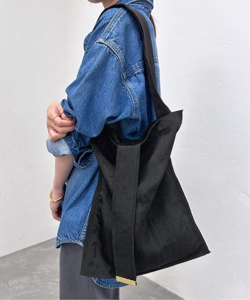 ITTI(イッチ)の「《追加8》ITTI/イッチ SLOBE別注 TOTE M(トートバッグ・レディース・ブラウン/ブラック・FREE)」の1枚目の写真