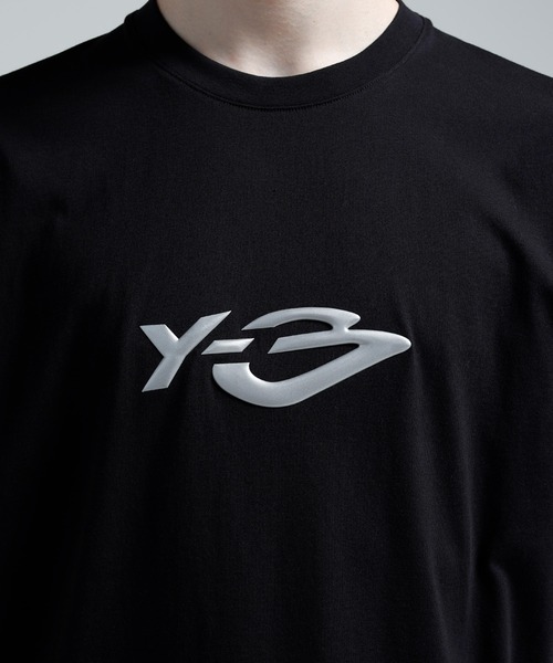 Y-3(ワイスリー)の「Y-3 LIQUID LOGO SHORT SLEEVE TEE(Tシャツ/カットソー・メンズ・ブラック・XX-LARGE/X-LARGE/LARGE/MEDIUM/SMALL/X-SMALL/XX-SMALL)」の7枚目の写真