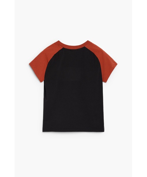 Desigual（デシグアル）の「ハイビスカスプリントラグランTシャツ／ブラック【2026秋冬新作】（Tシャツ/カットソー・レディース・ブラック・XS/S/M/L/XL）」の2枚目の写真