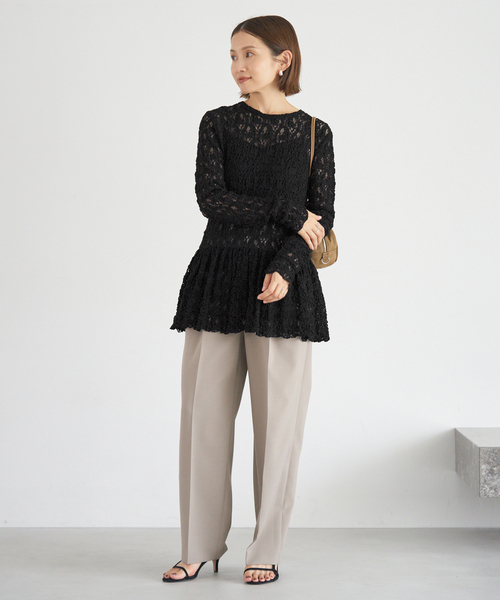 IENA(イエナ)の「《WEB限定/追加》Flowerストレッチレース ペプラムプルオーバー(Tシャツ/カットソー・レディース・アイボリー/ブラック・FREE)」の6枚目の写真