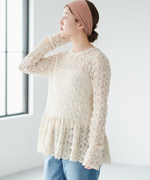 IENA(イエナ)の「《WEB限定/追加》Flowerストレッチレース ペプラムプルオーバー(Tシャツ/カットソー・レディース・アイボリー/ブラック・FREE)」の7枚目の写真