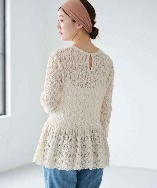 IENA(イエナ)の「《WEB限定/追加》Flowerストレッチレース ペプラムプルオーバー(Tシャツ/カットソー・レディース・アイボリー/ブラック・FREE)」の8枚目の写真
